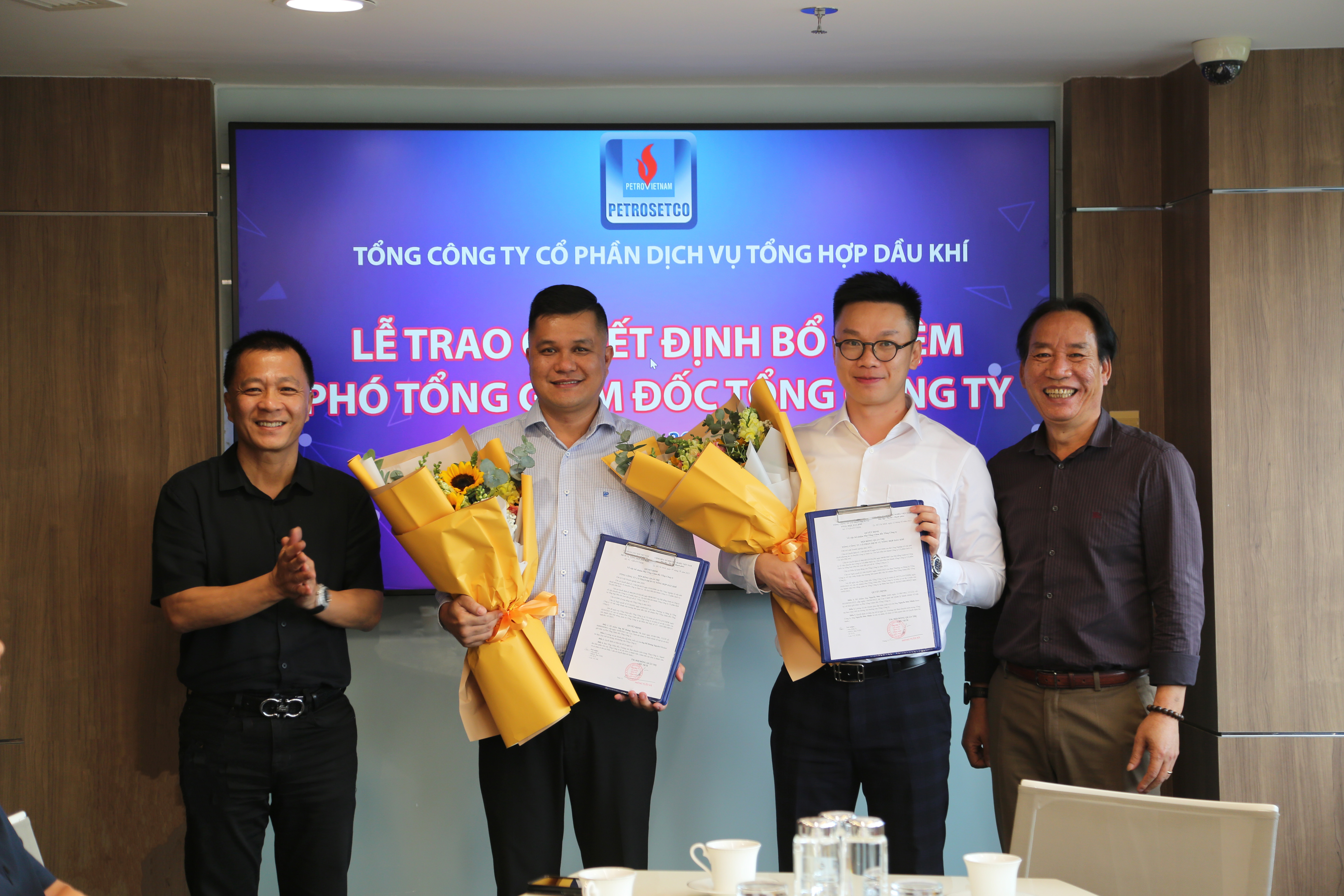 PETROSETCO trao quyết định cho 2 tân Phó Tổng Giám đốc Tổng Công ty